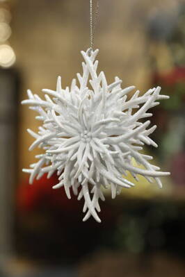  Biela závesná vianočná ozdoba snehová vločka 11cm