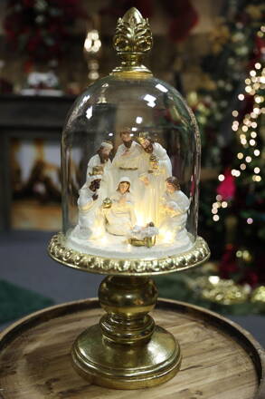 Bielo zlatý Betlehem v kupole 60cm